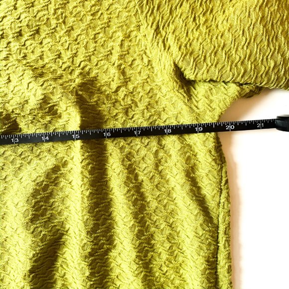 NWT anthropologie sidonie v-neck top green medium - Picture 9 of 9